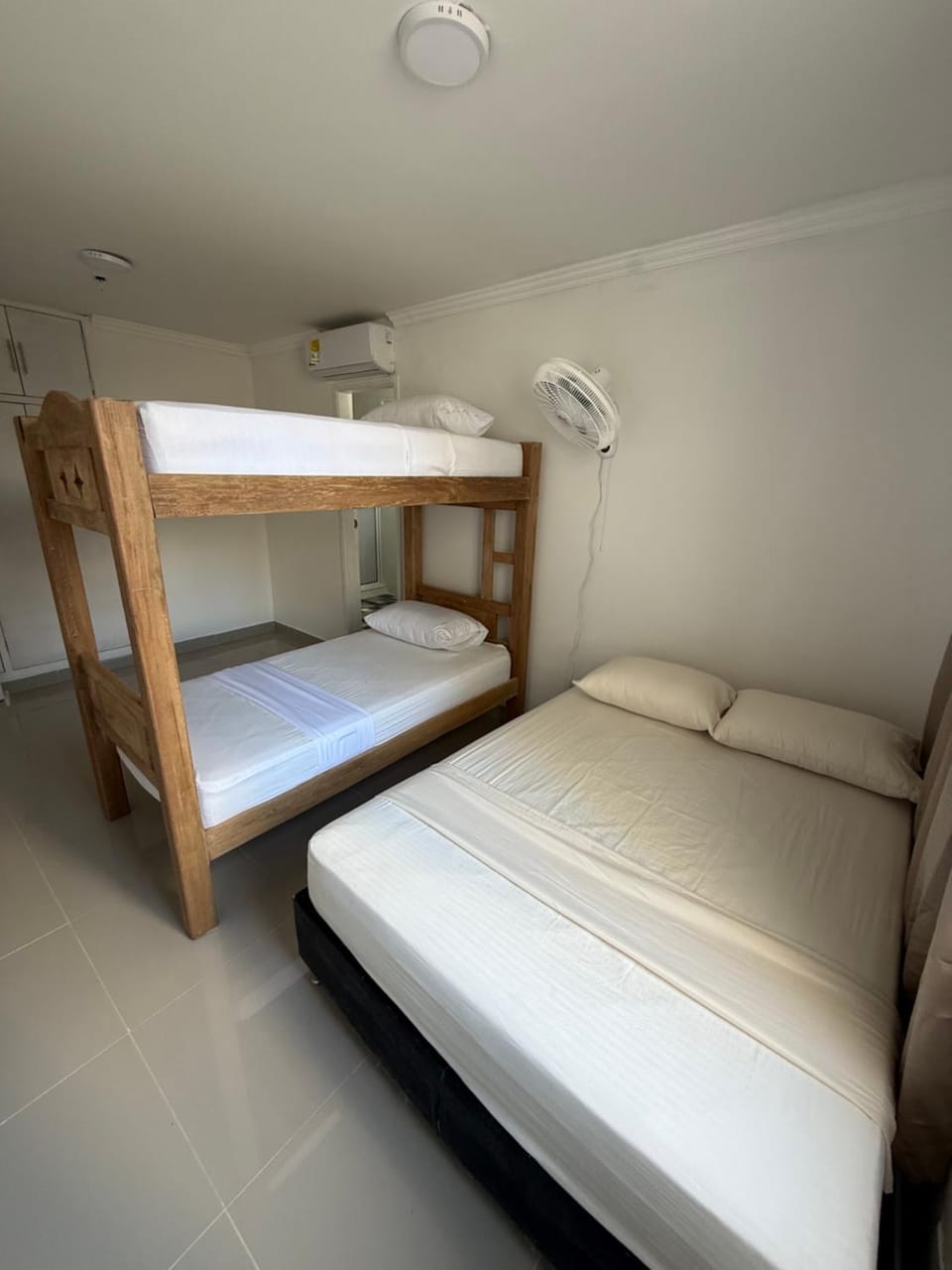 Alojamientos Cartagena Edificio Los Delfines Apartment hotel in Cartagena