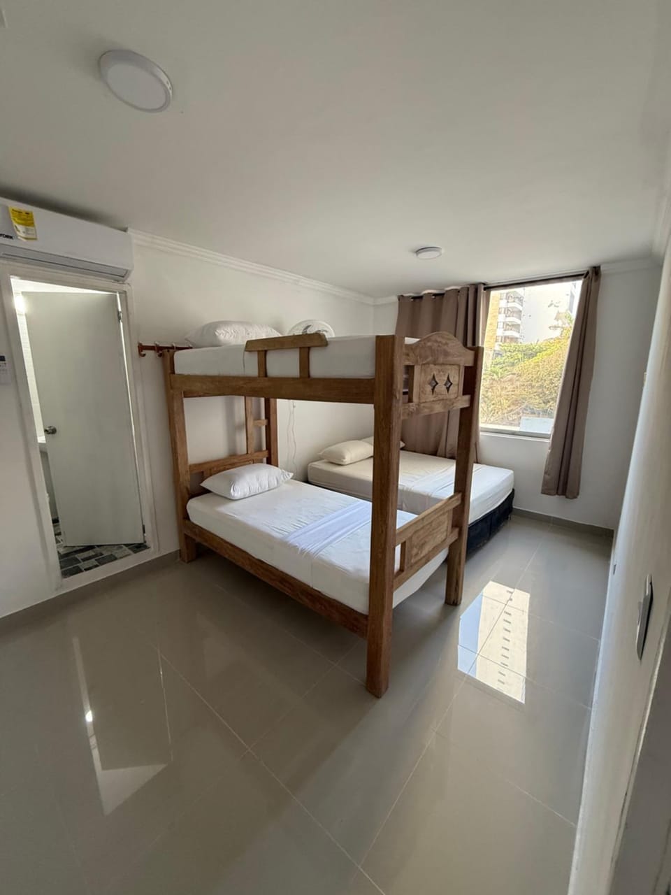 Alojamientos Cartagena Edificio Los Delfines Apartment hotel in Cartagena