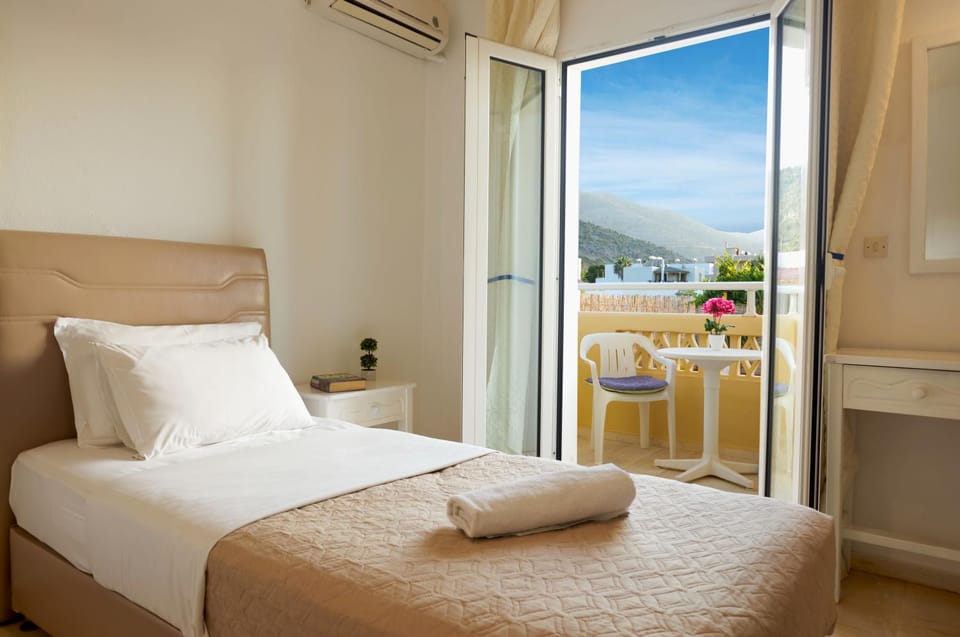 Bed, Balcony/Terrace