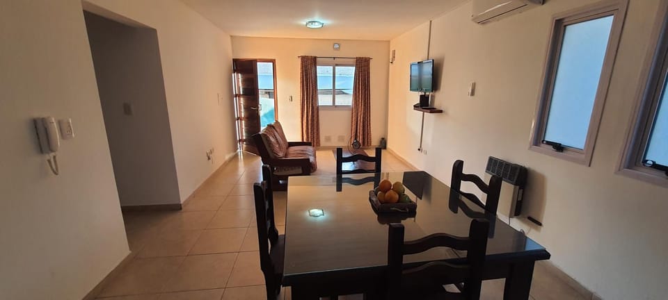 TV and multimedia, Living room, Dining area, air conditioner