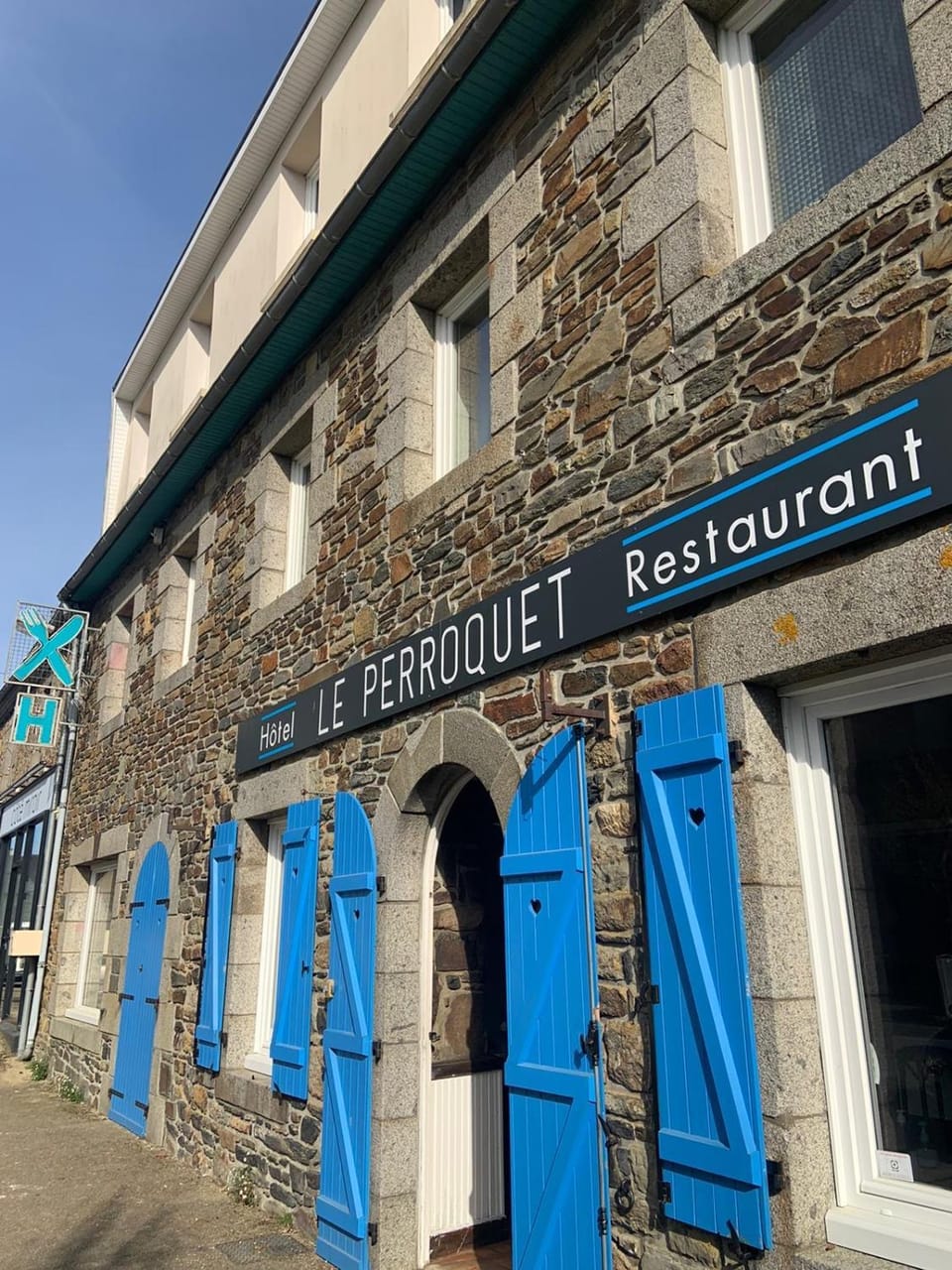 Hotel - LE PERROQUET Hotel in Brittany