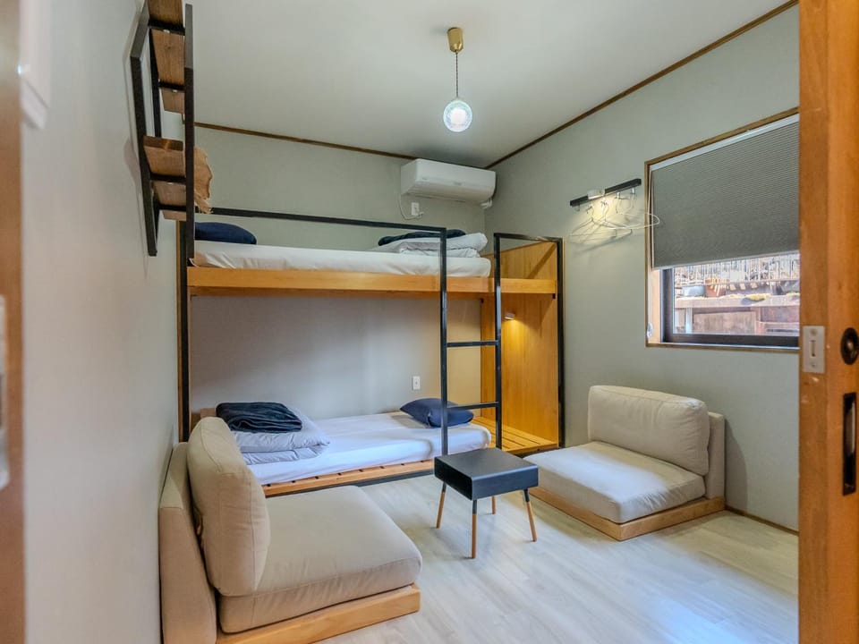Photo of the whole room, bunk bed
