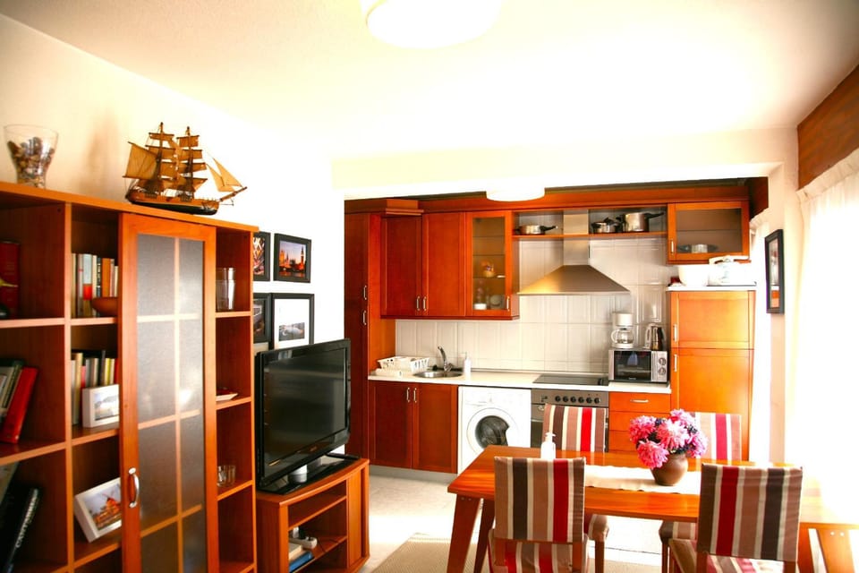 Apartamento Somo completo 200m de la playa para 5 personas maximo Apartment in Cantabria