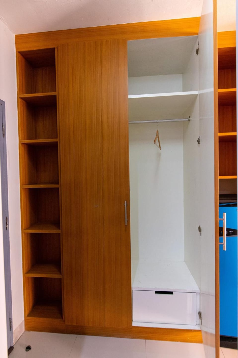 Fenix Apartment in Laos
