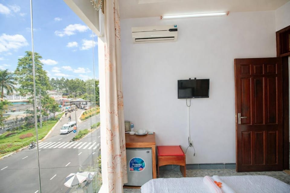 Day, Photo of the whole room