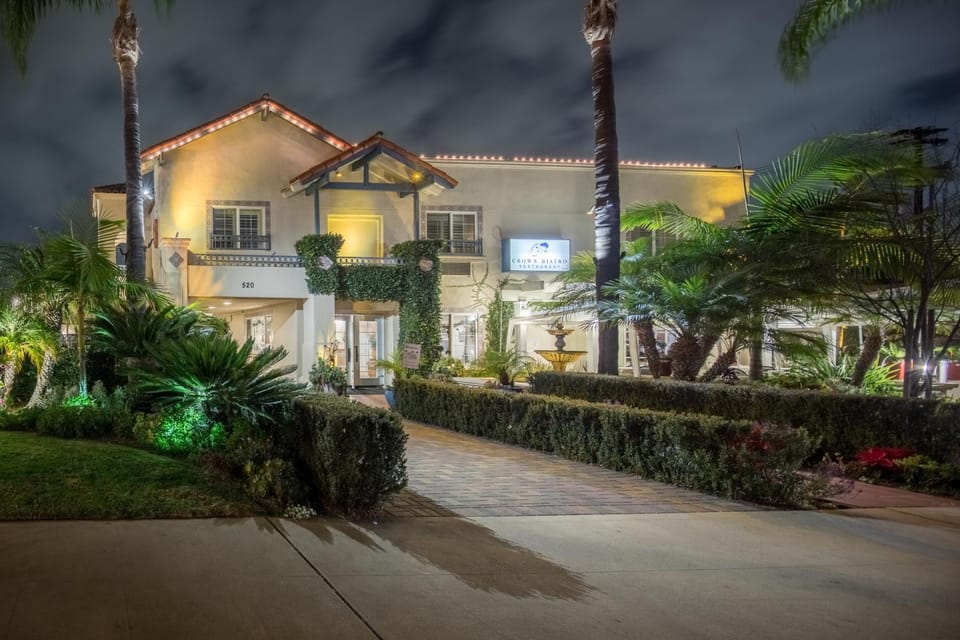 Patio, Facade/entrance, Night, Property logo or sign, Garden, Garden view, Street view