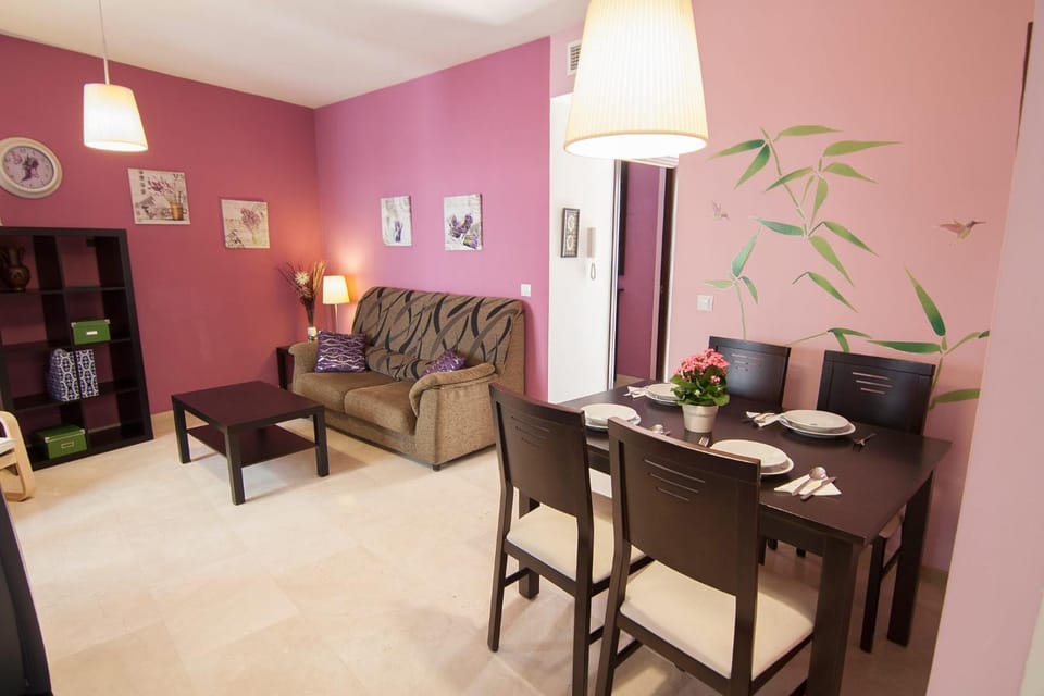 TV and multimedia, Living room, Dining area