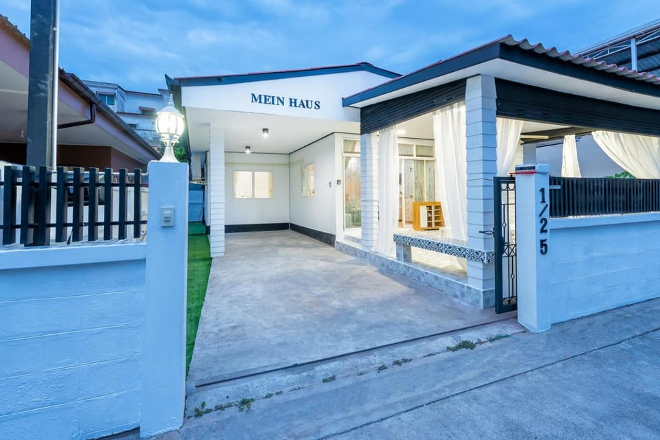 Mein Haus @Bangsan House in Chon Buri Changwat