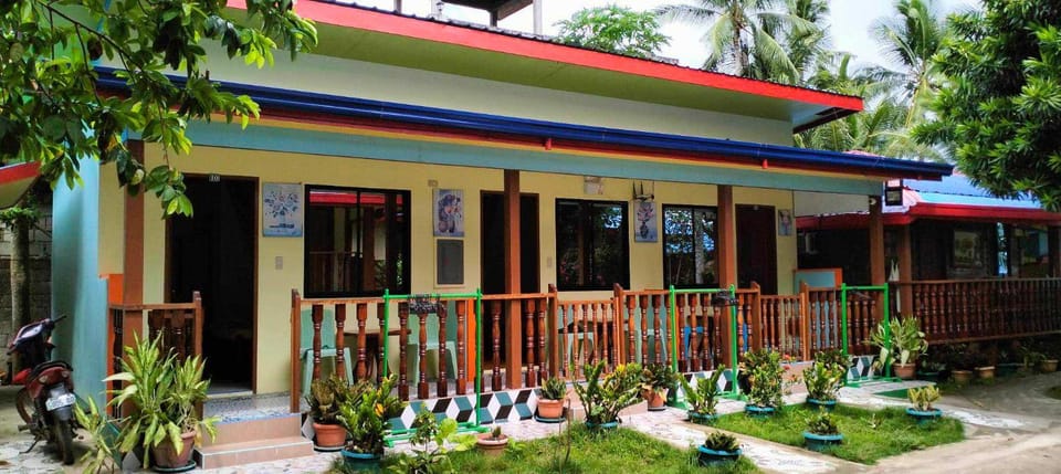 Hadefe Cottages Inn in El Nido
