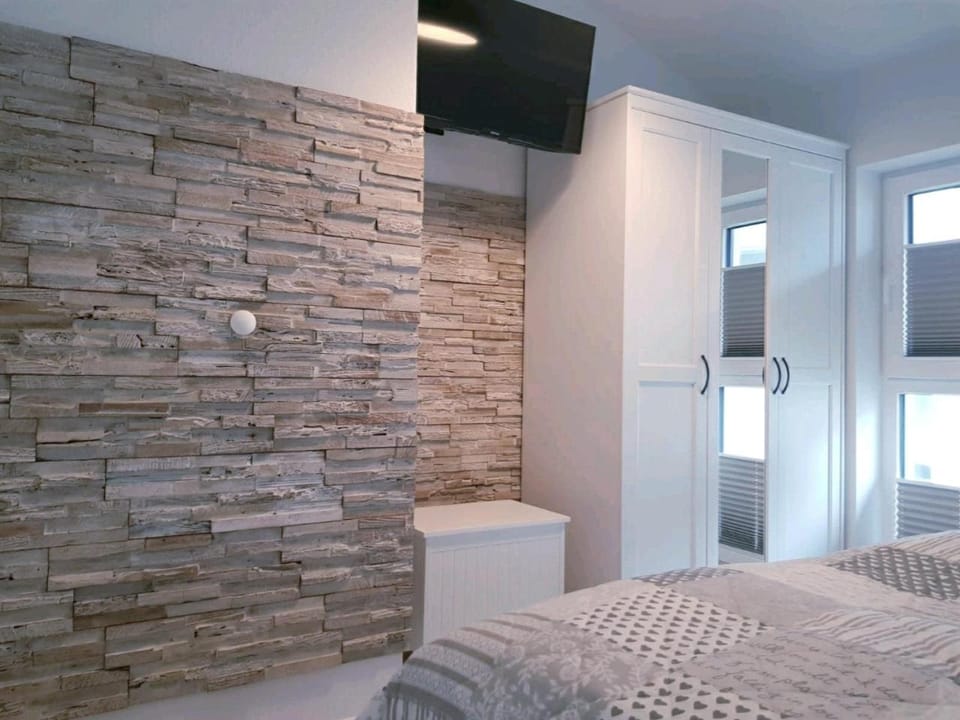 TV and multimedia, Bedroom
