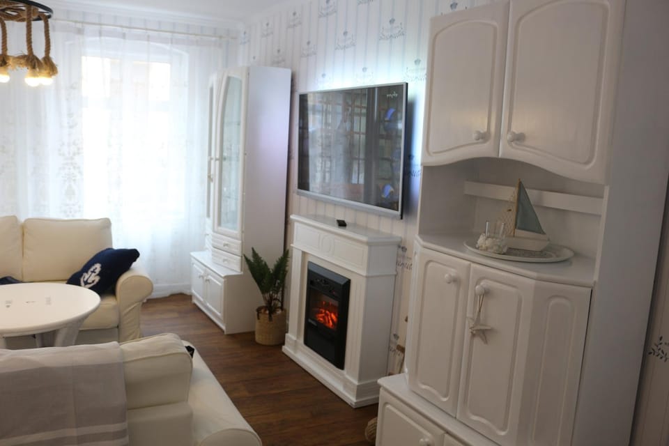 Living room, Photo of the whole room