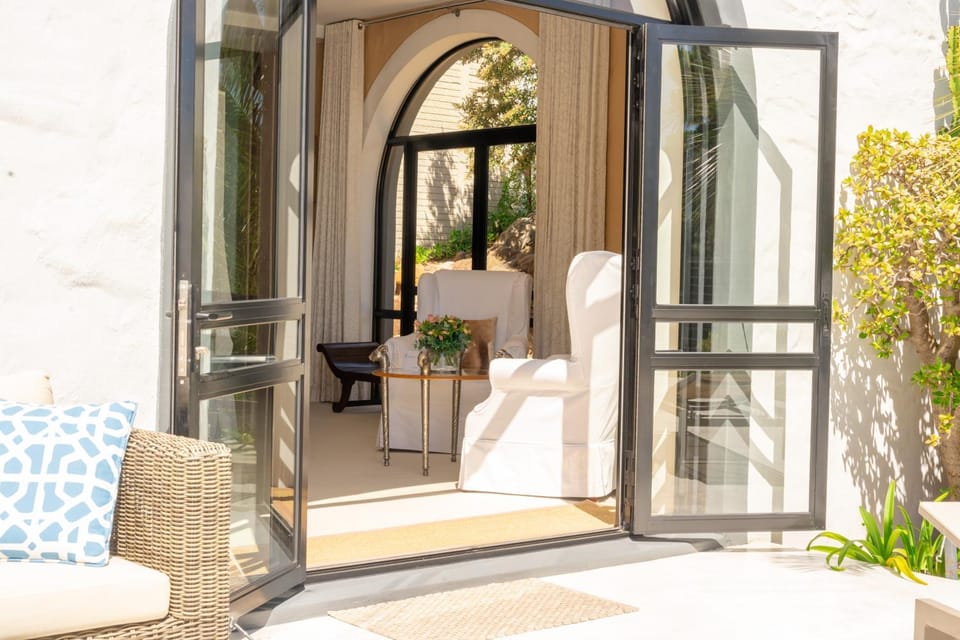 Four Uitsig Camps Bay Apartment in Camps Bay