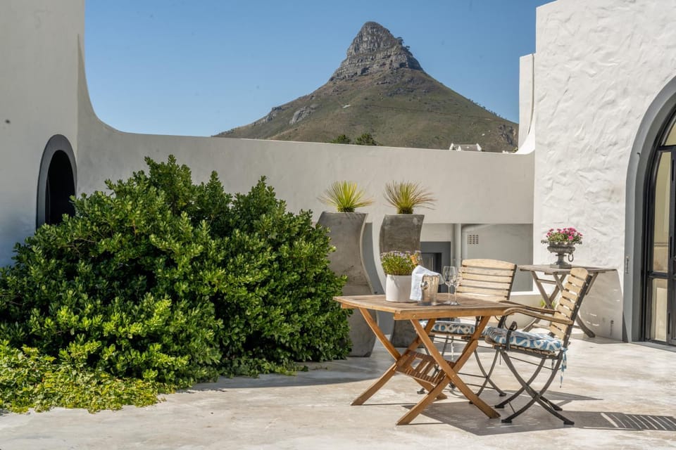 Four Uitsig Camps Bay Apartment in Camps Bay