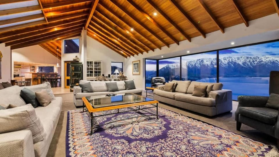 Ibon House House in Queenstown