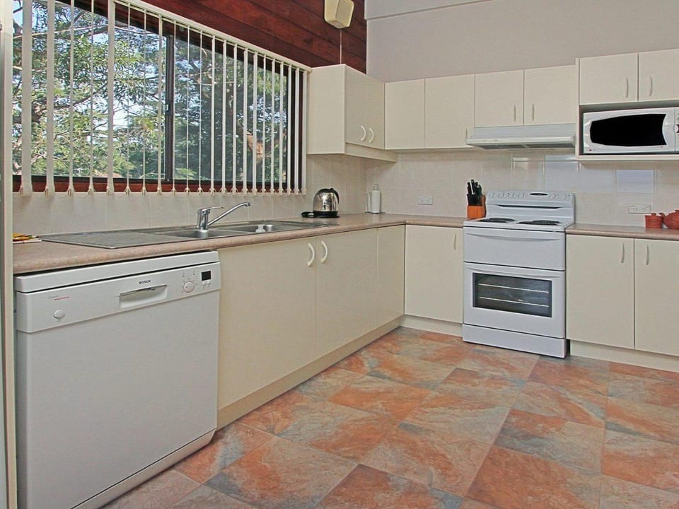 Gunyah House in Callala Bay