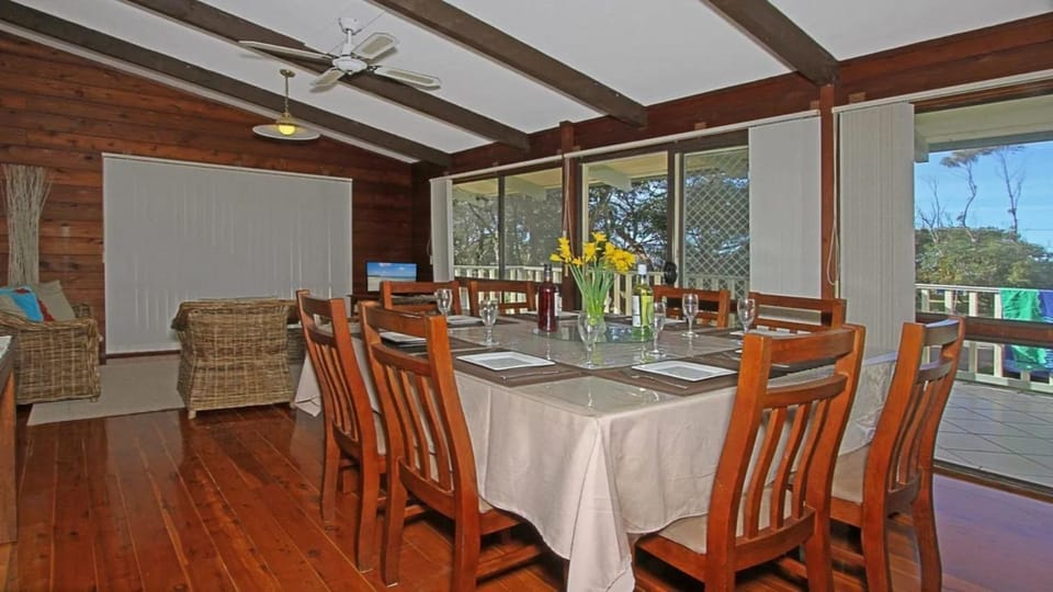 Gunyah House in Callala Bay