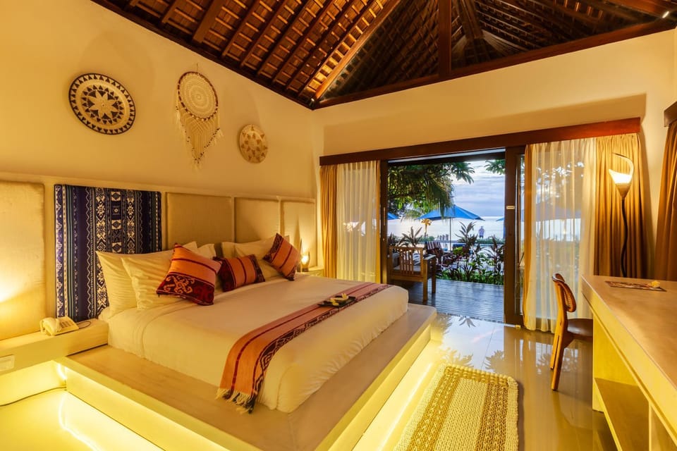 Bed, Photo of the whole room, Decorative detail, Bedroom