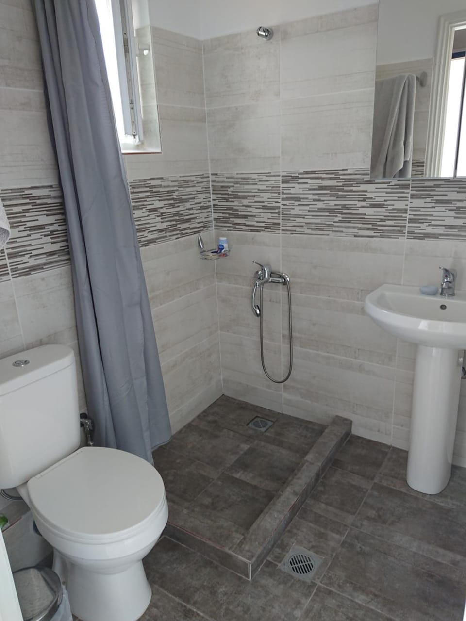 Shower, Toilet, Bathroom