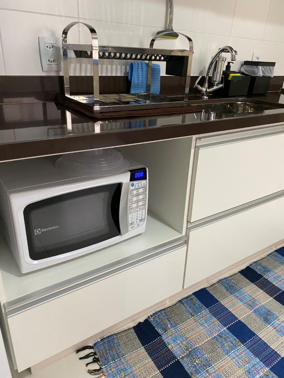 Coffee/tea facilities, Kitchen or kitchenette, Communal kitchen