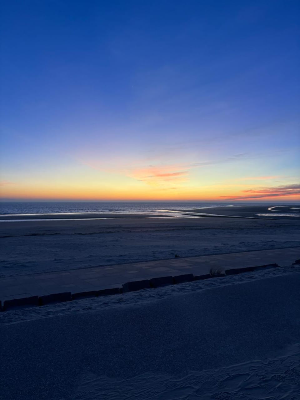 Hotel Haus Borkum Bed and Breakfast in Borkum
