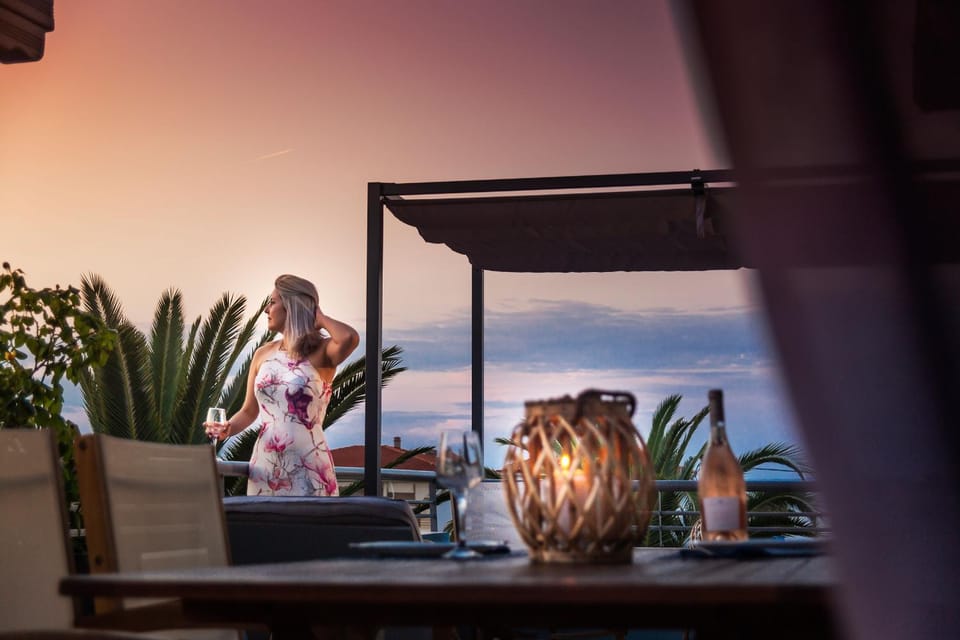 People, Balcony/Terrace