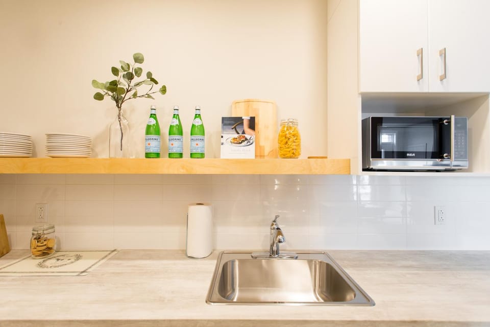 Kitchen or kitchenette, Decorative detail
