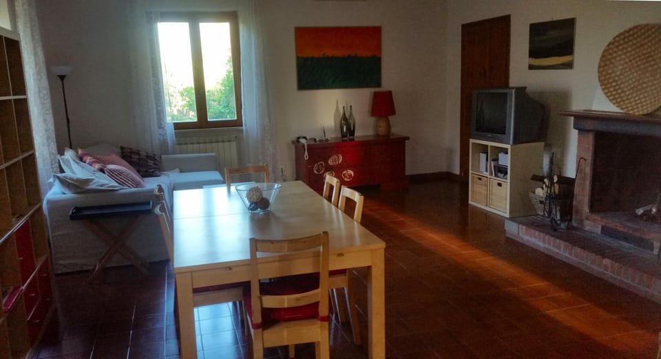 Communal lounge/ TV room, Dining area