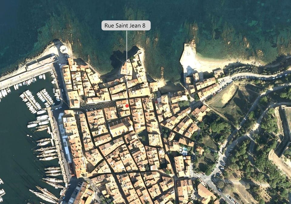 Property building, Bird's eye view, City view, Sea view