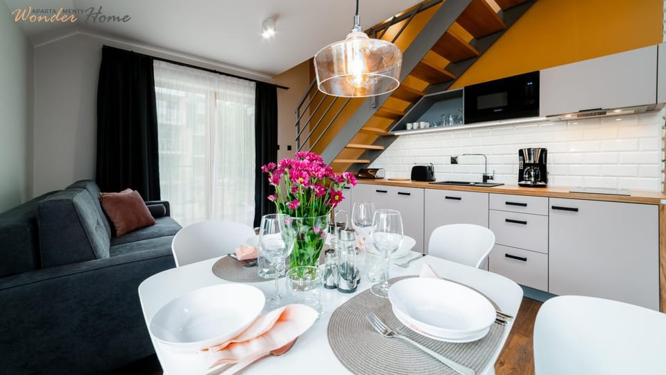 Kitchen or kitchenette, Living room, Seating area, Dining area, pet friendly, stove