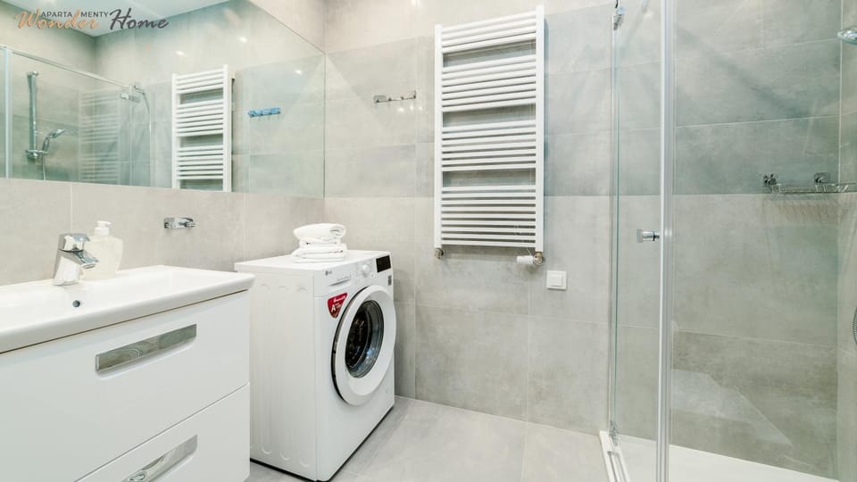 Shower, Toilet, Bathroom, washing machine