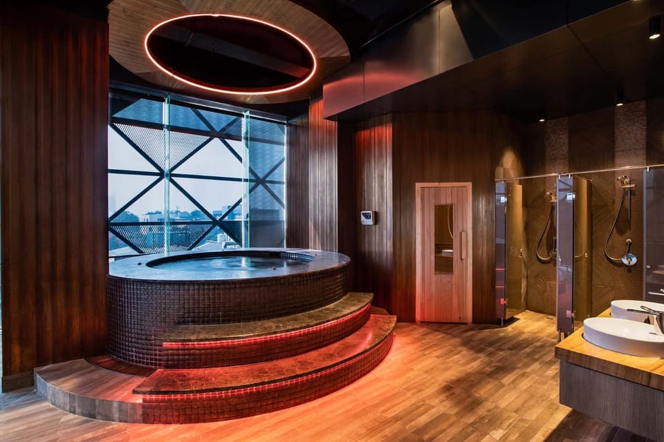 Activities, Hot Tub, Sauna, Spa and wellness centre/facilities