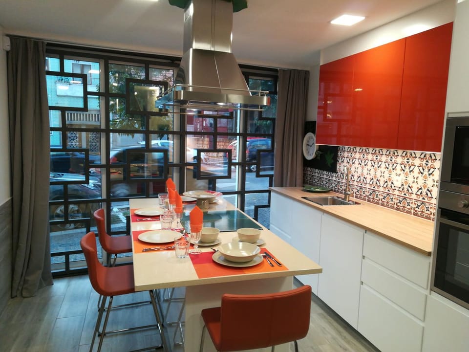 Kitchen or kitchenette, minibar, pet friendly, stove
