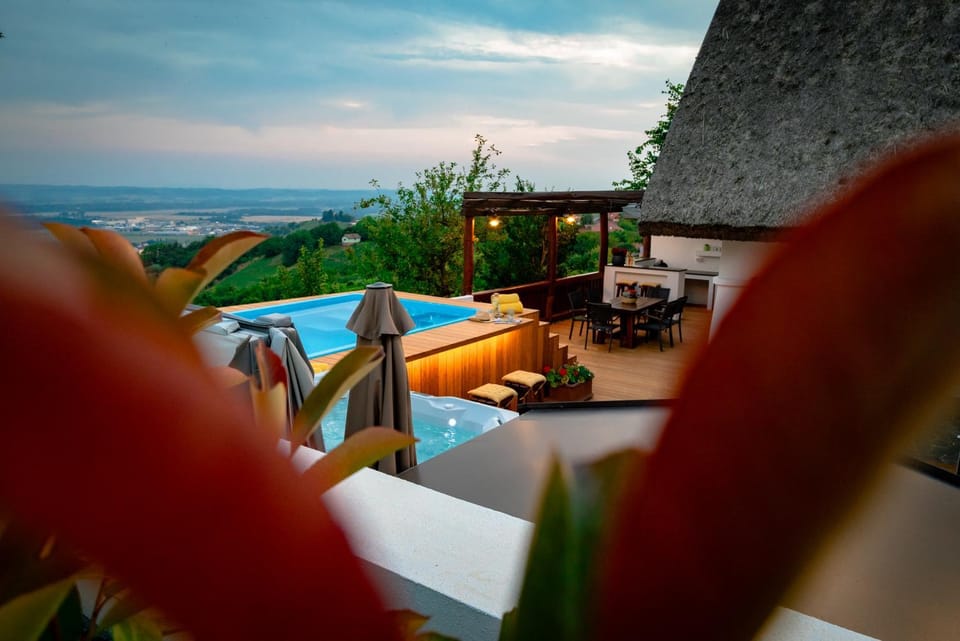 Patio, Natural landscape, View (from property/room), Balcony/Terrace, Pool view, Swimming pool, sunbed