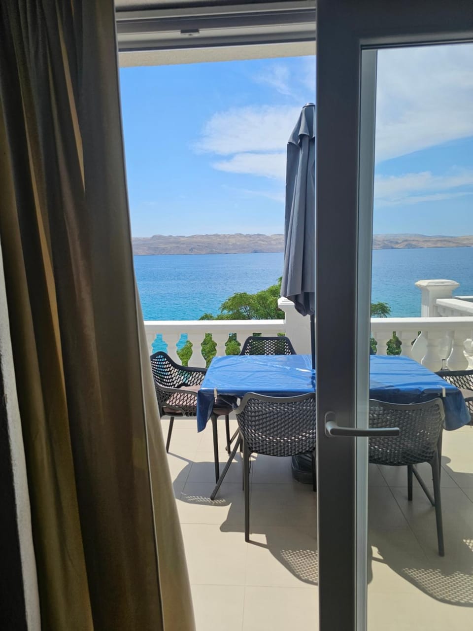 Beachfront House Amaris Apartment in Lika-Senj County
