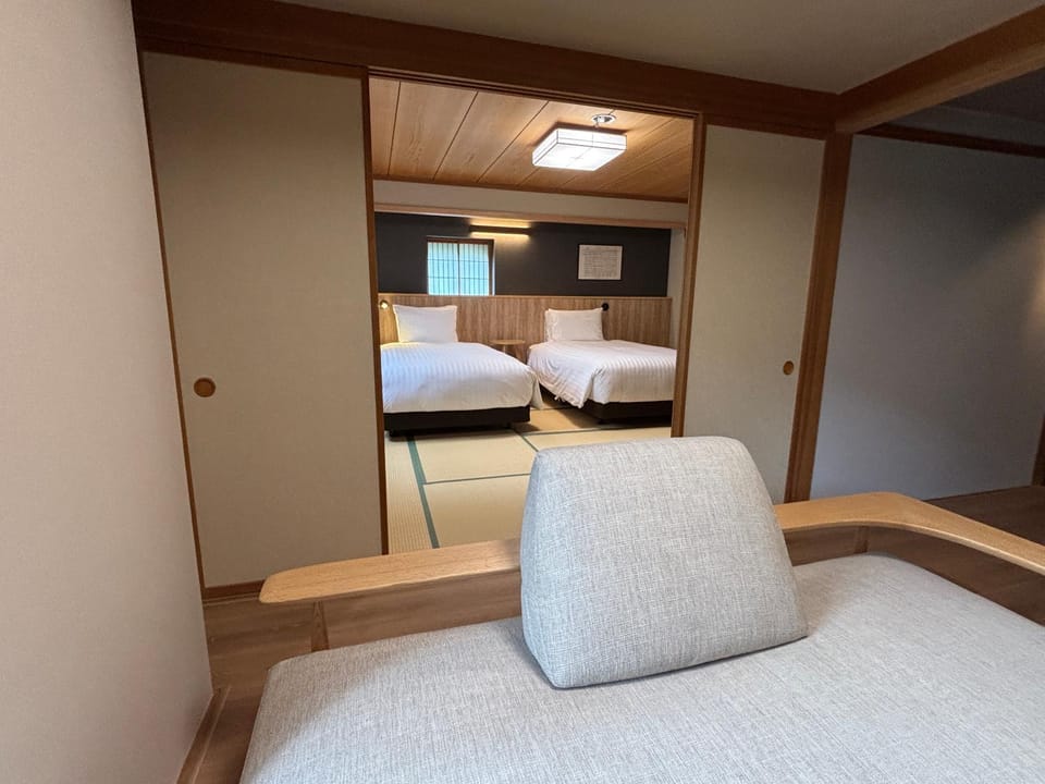 Bed, Living room, Photo of the whole room, Bedroom