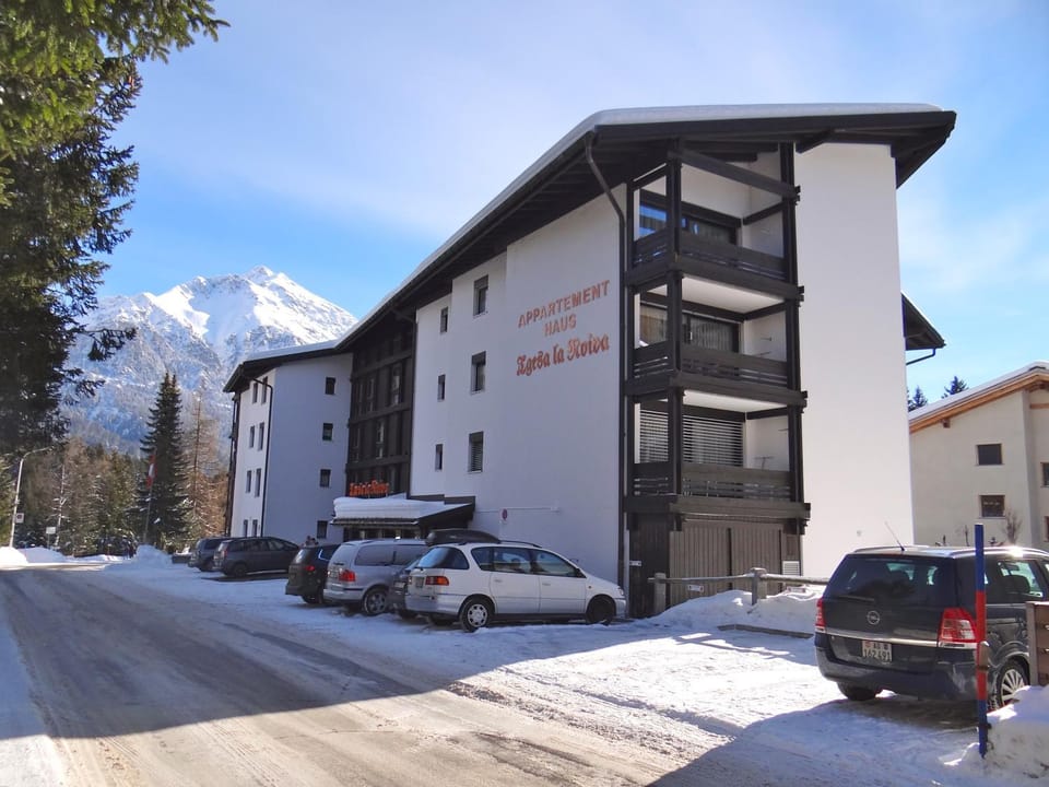 Property building, Winter