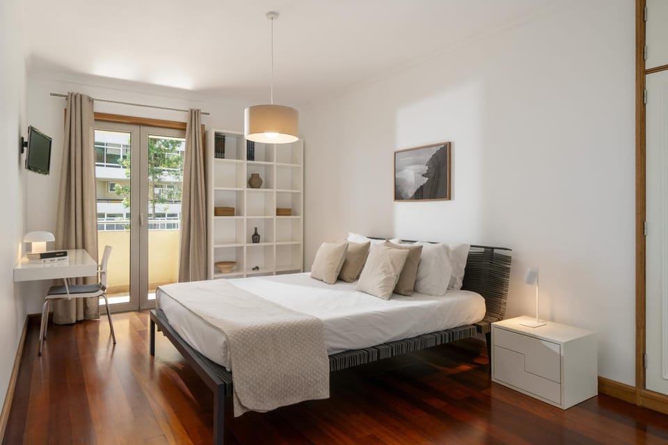 Bed, Balcony/Terrace, Bedroom