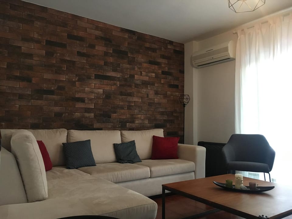 Living room, Seating area, air conditioner