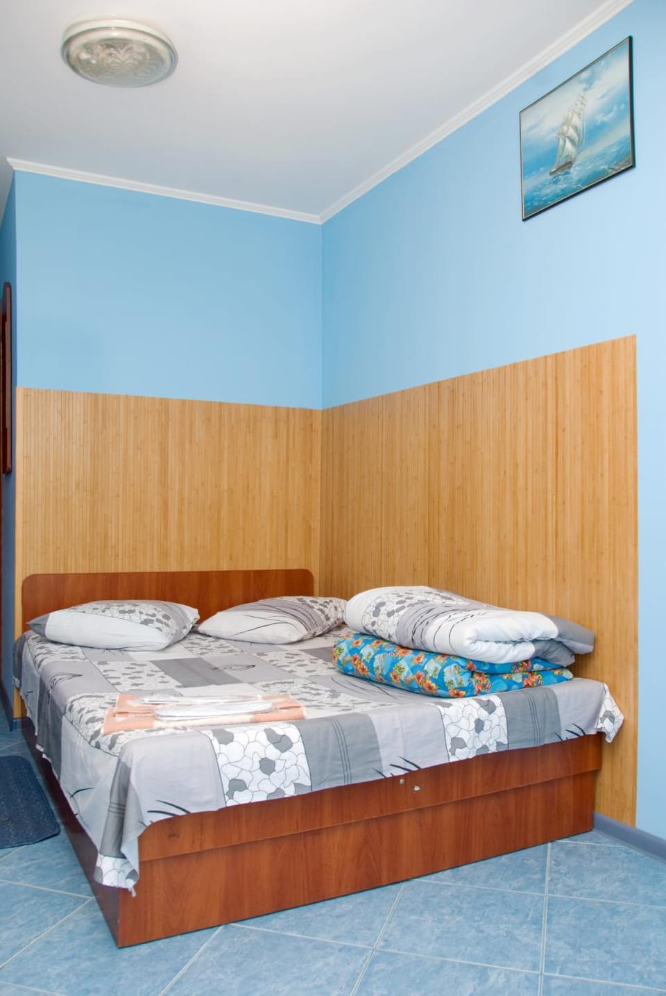 Bed, Photo of the whole room