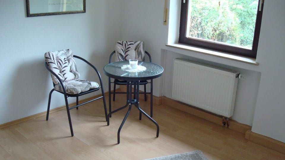 Decorative detail, Seating area