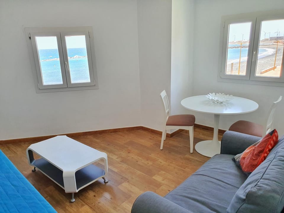 Living room, Seating area, Dining area