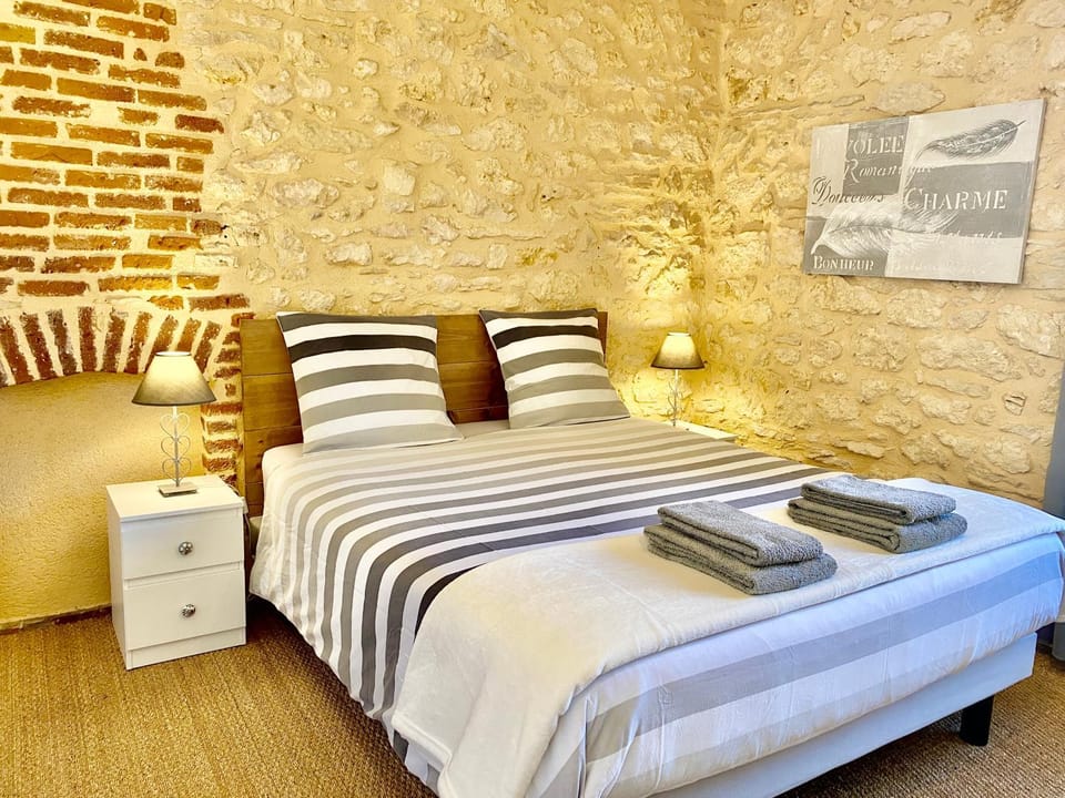 Cosy et situation idéale - Les Pierres De Tiphaine House in Montignac