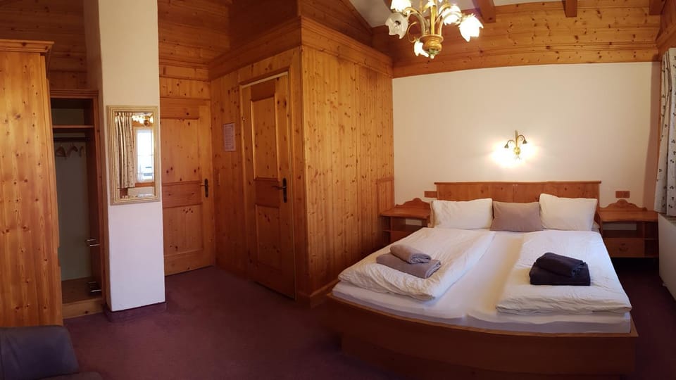 Bauernhof Oberscheffau Farm Stay in Salzburgerland