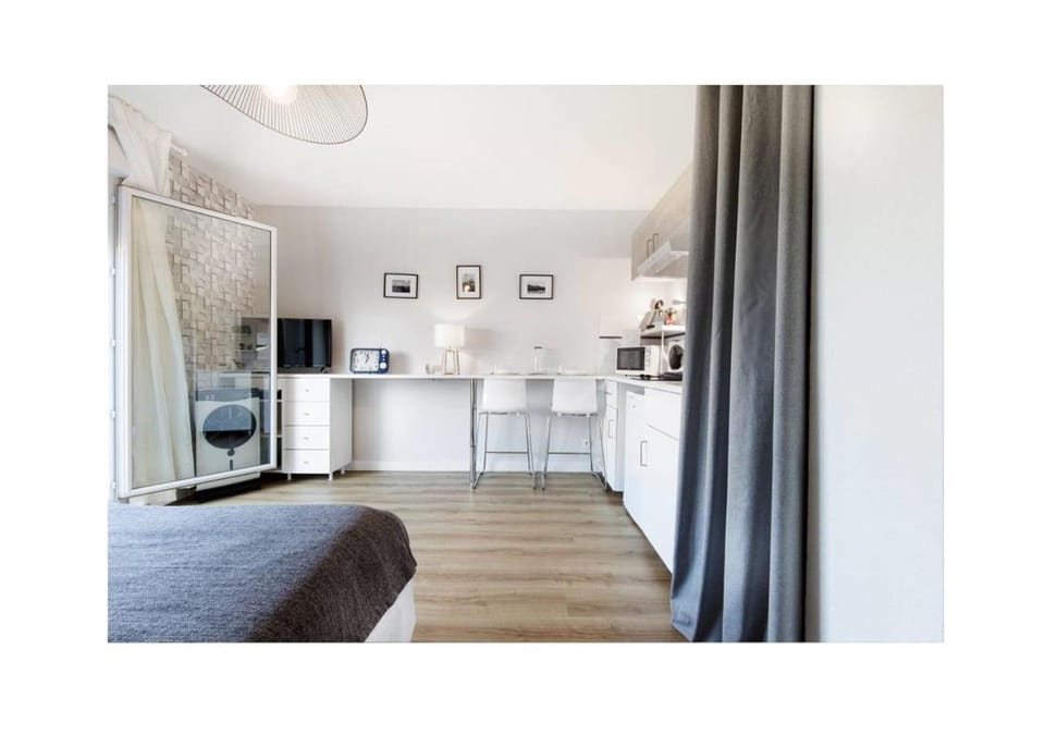 Studio Diane Cugnaux Toulouse St Simon proche Thales, Airbus & Basso Cambo Apartment in Toulouse