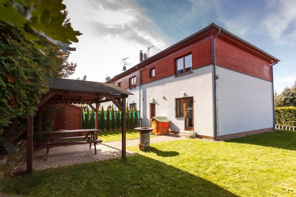 Property building, Garden, Garden view