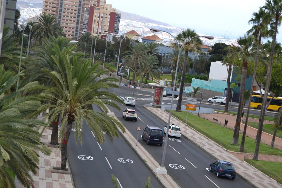 Day, Bird's eye view, City view, Street view, Location