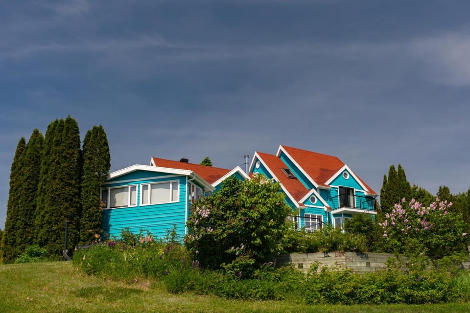 Property building, Natural landscape, Summer, Garden view