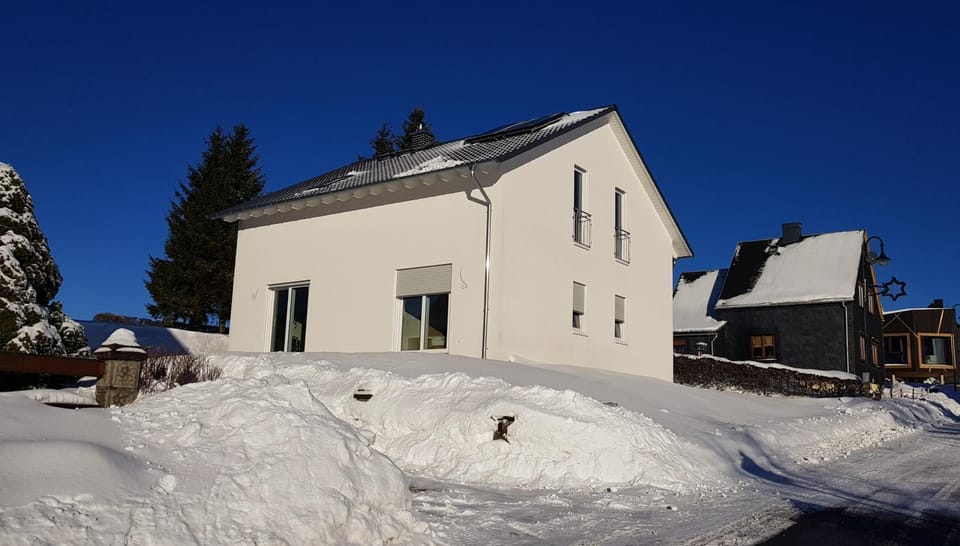 Property building, Winter