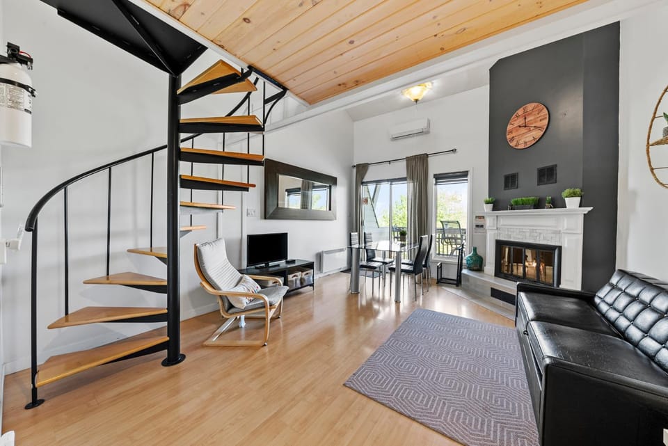 O'Berge du Village C304 - Bord de l'eau Apartment in Magog