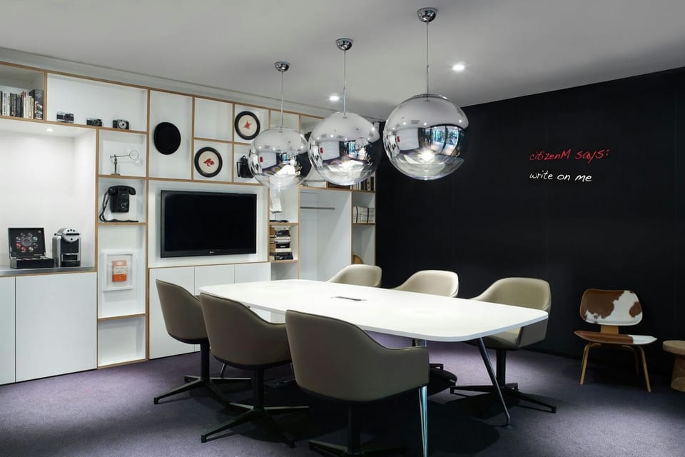 Meeting/conference room